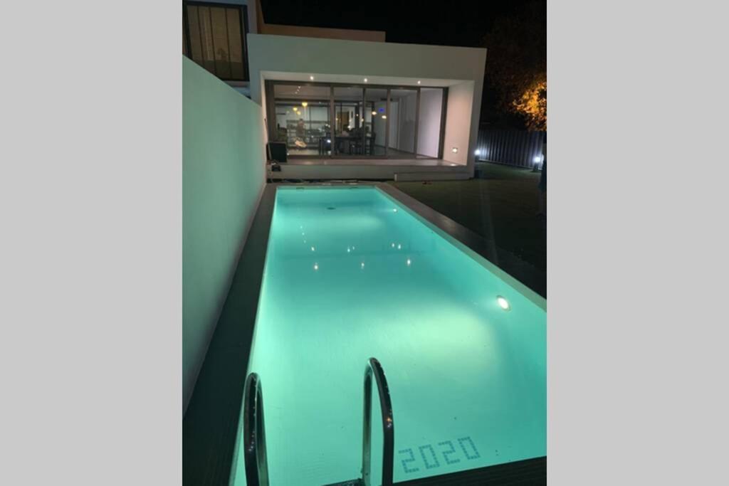 Modern Villa With Private Pool/ 400M To The Beach 그라오 데 카스테욘 외부 사진